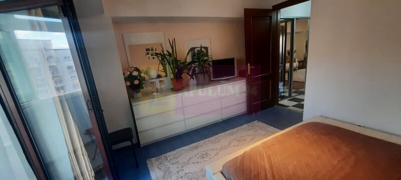 Inchiriere apartament 3 camere bd Decebal stradal