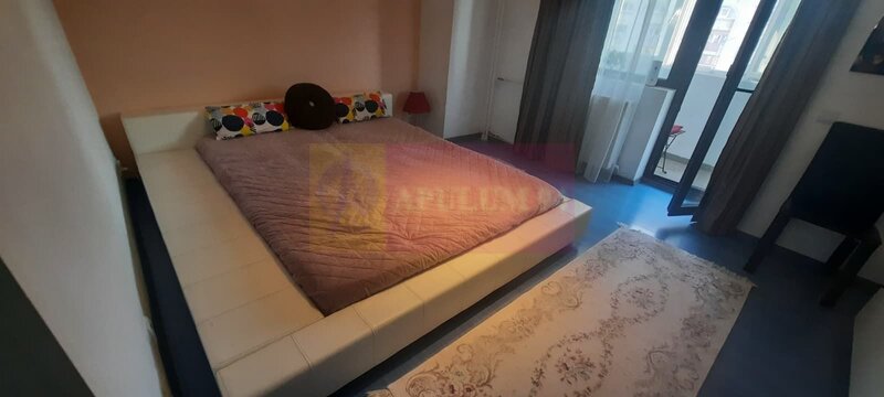 Inchiriere apartament 3 camere bd Decebal stradal